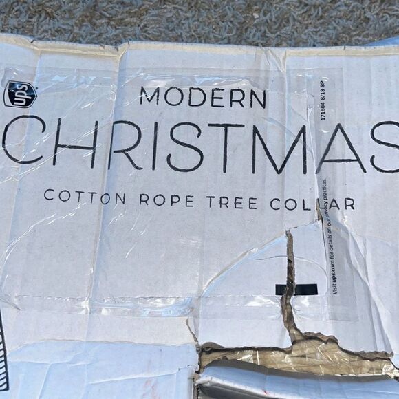 NIB Beautiful Christmas Tree Collar - Authentic 28" Cotton Rope Tree Collar Crea - Picture 8 of 10